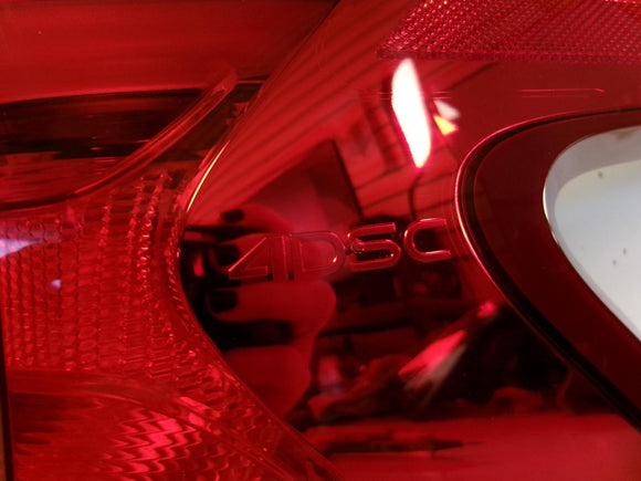 2016 2017 2018 Nissan Maxima Passenger Rh Outer Quarter Panel Tail Light OEM