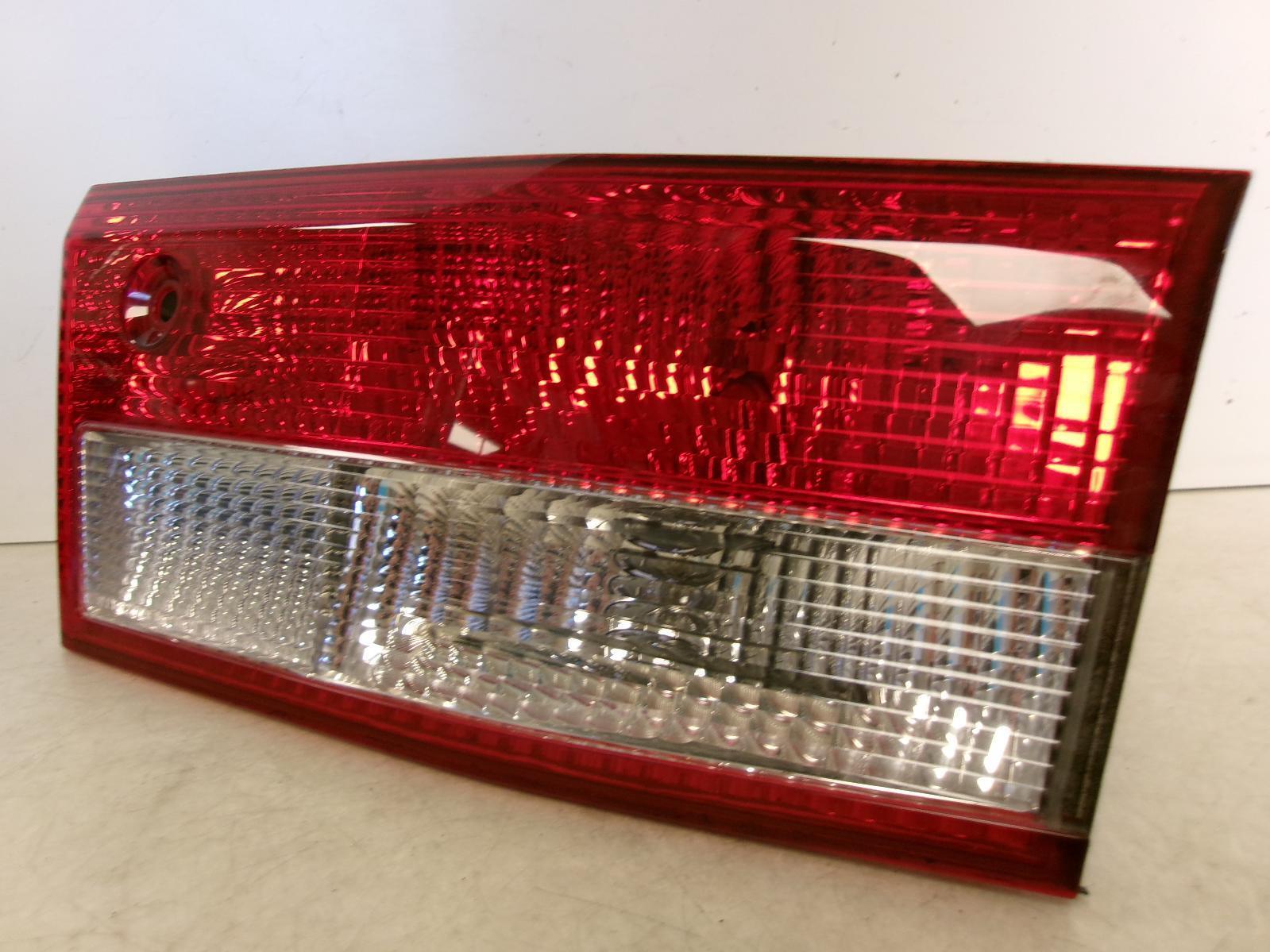 2003 2004 Honda Accord Sedan Passenger Rh Inner Lid Tail Light OEM