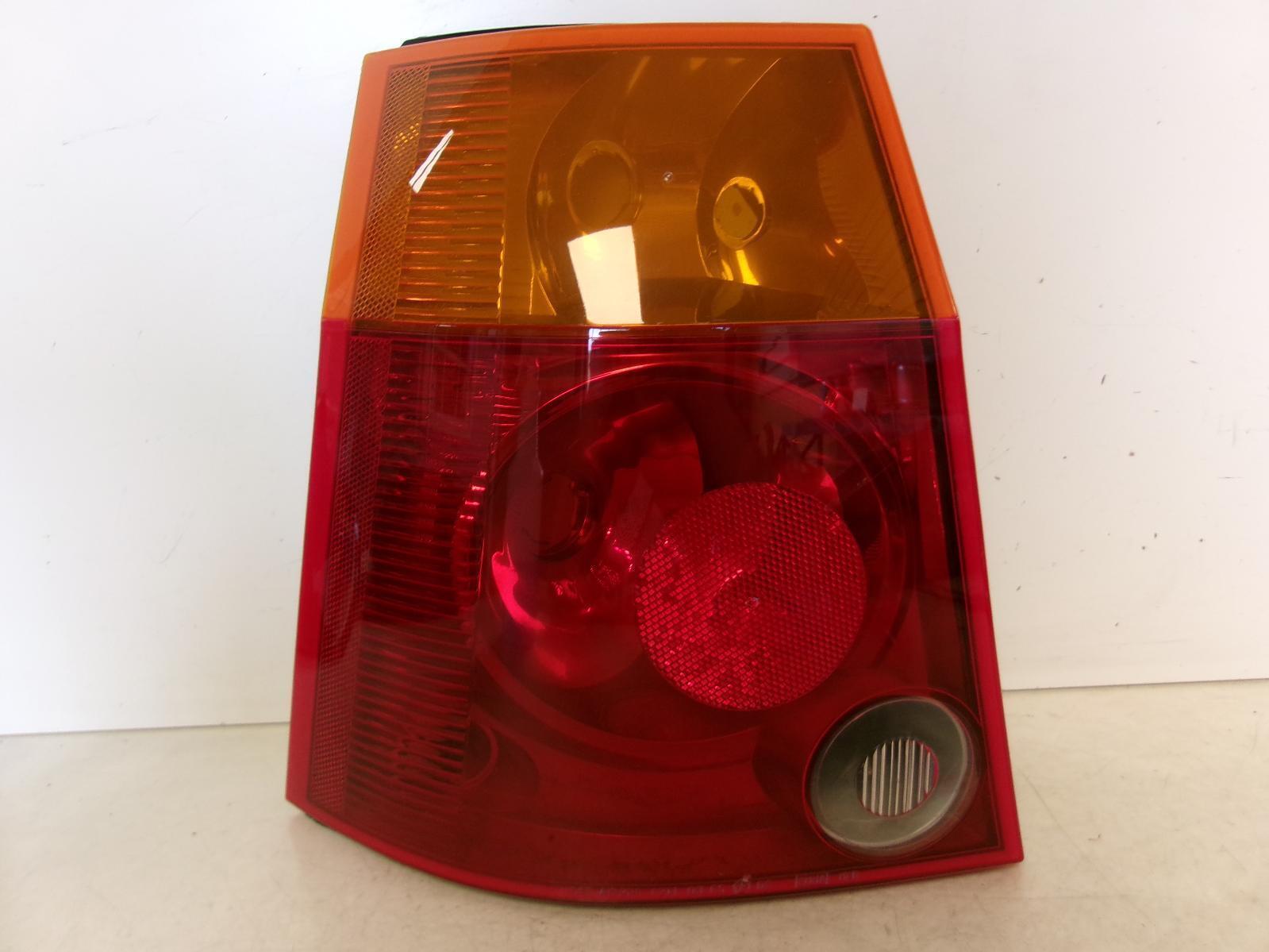 2004 - 2008 Chrysler Pacifica Driver Lh Outer Quarter Panel Tail Light OEM