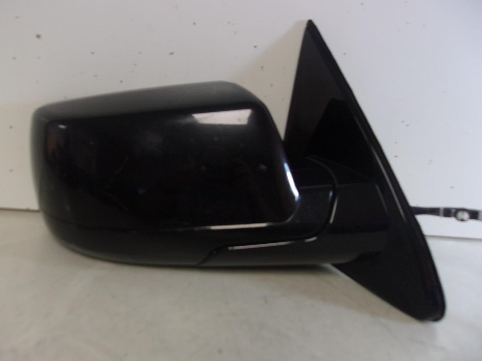 2015 - 2020 Escalade / Suburban / Tahoe / Yukon Passenger RH Door Mirror OEM