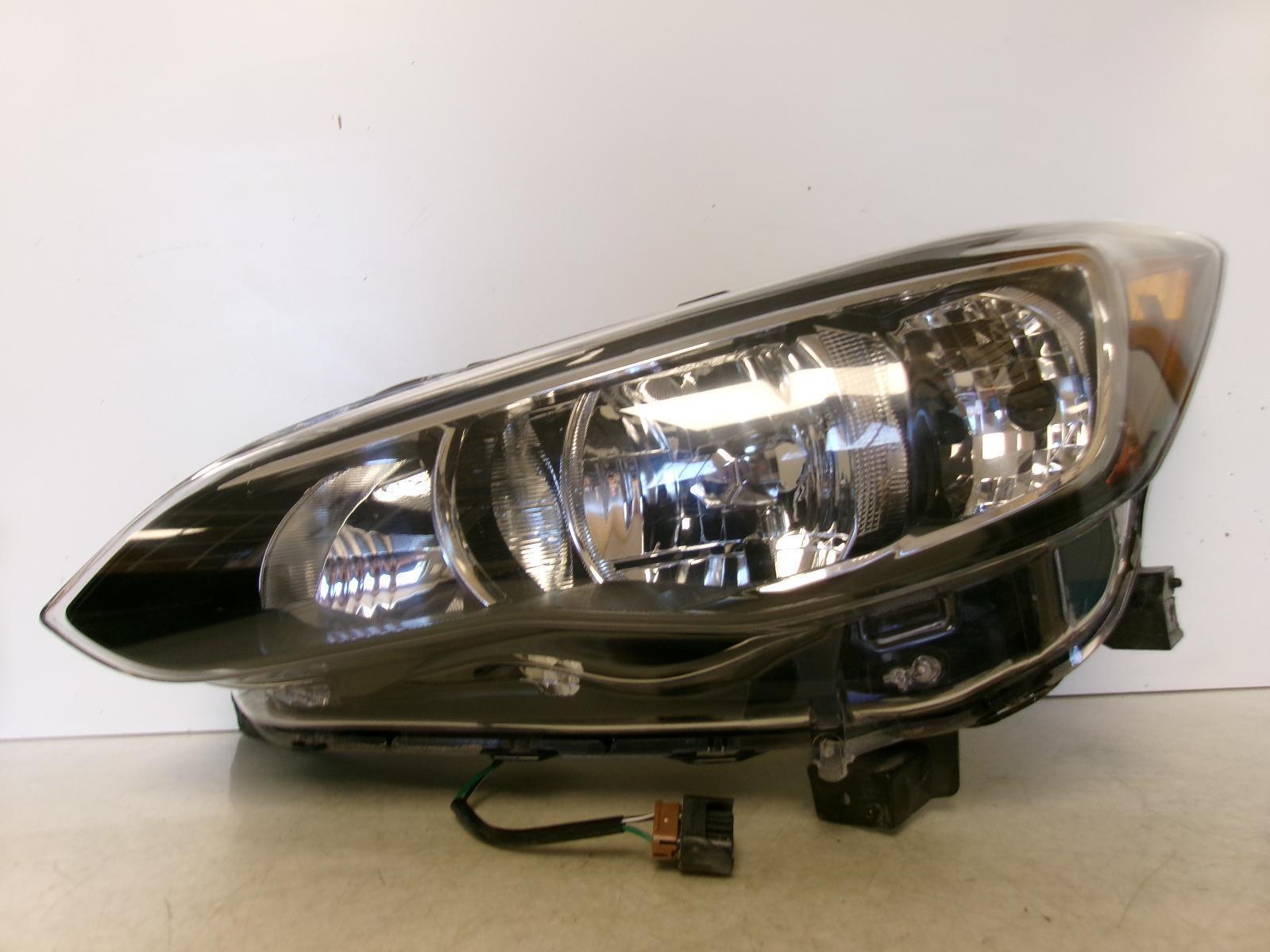 2017 - 2023 Subaru Impreza Driver Lh Halogen Headlight OEM - 0