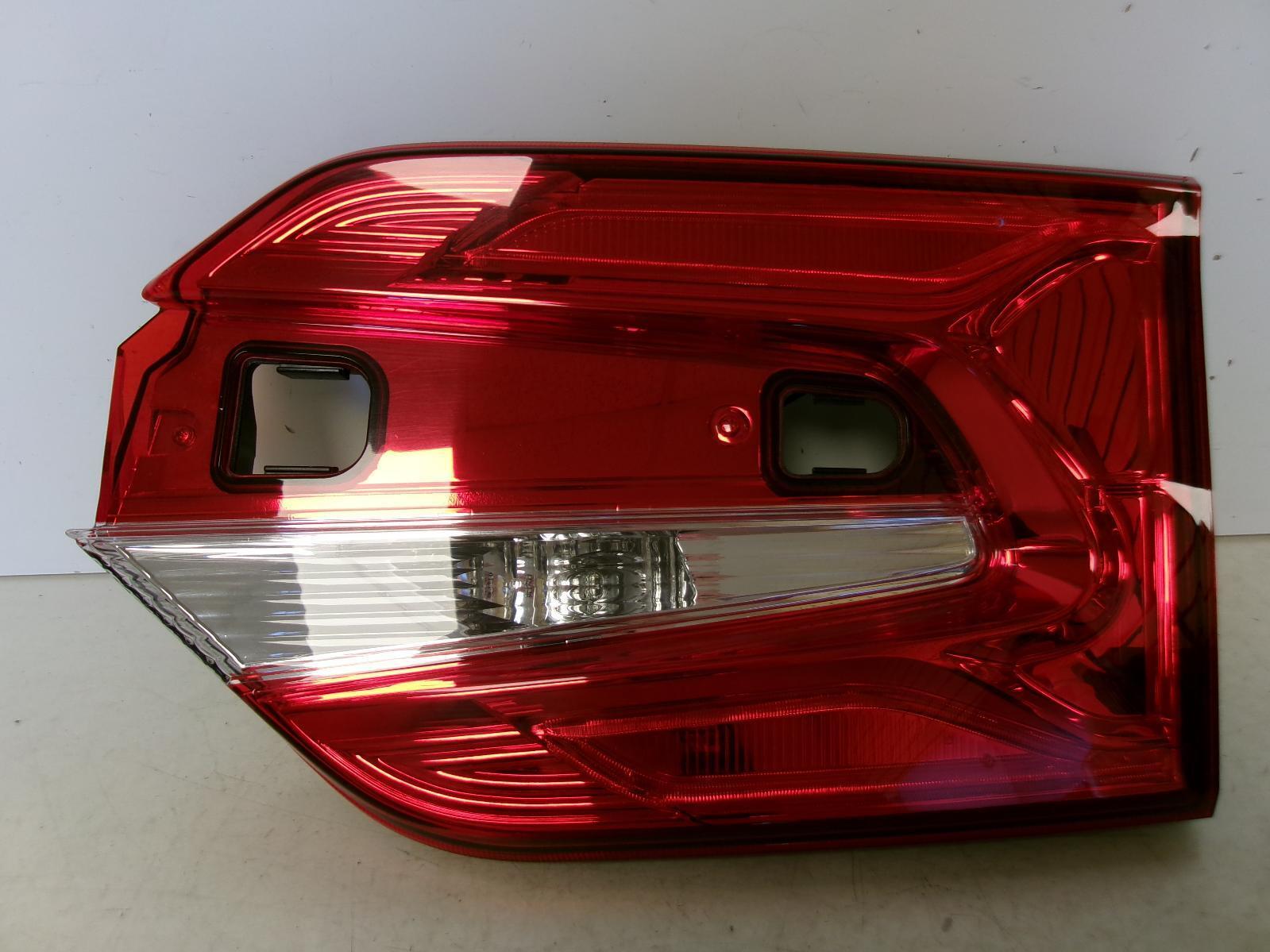 2018 2019 2020 2021 2022 Honda Odyssey Passenger Inner Liftgate Tail Light OEM