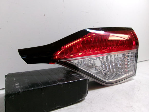 2020 2021 2022 Toyota Corolla Sedan Passenger Rh Inner Lid Tail Light OEM