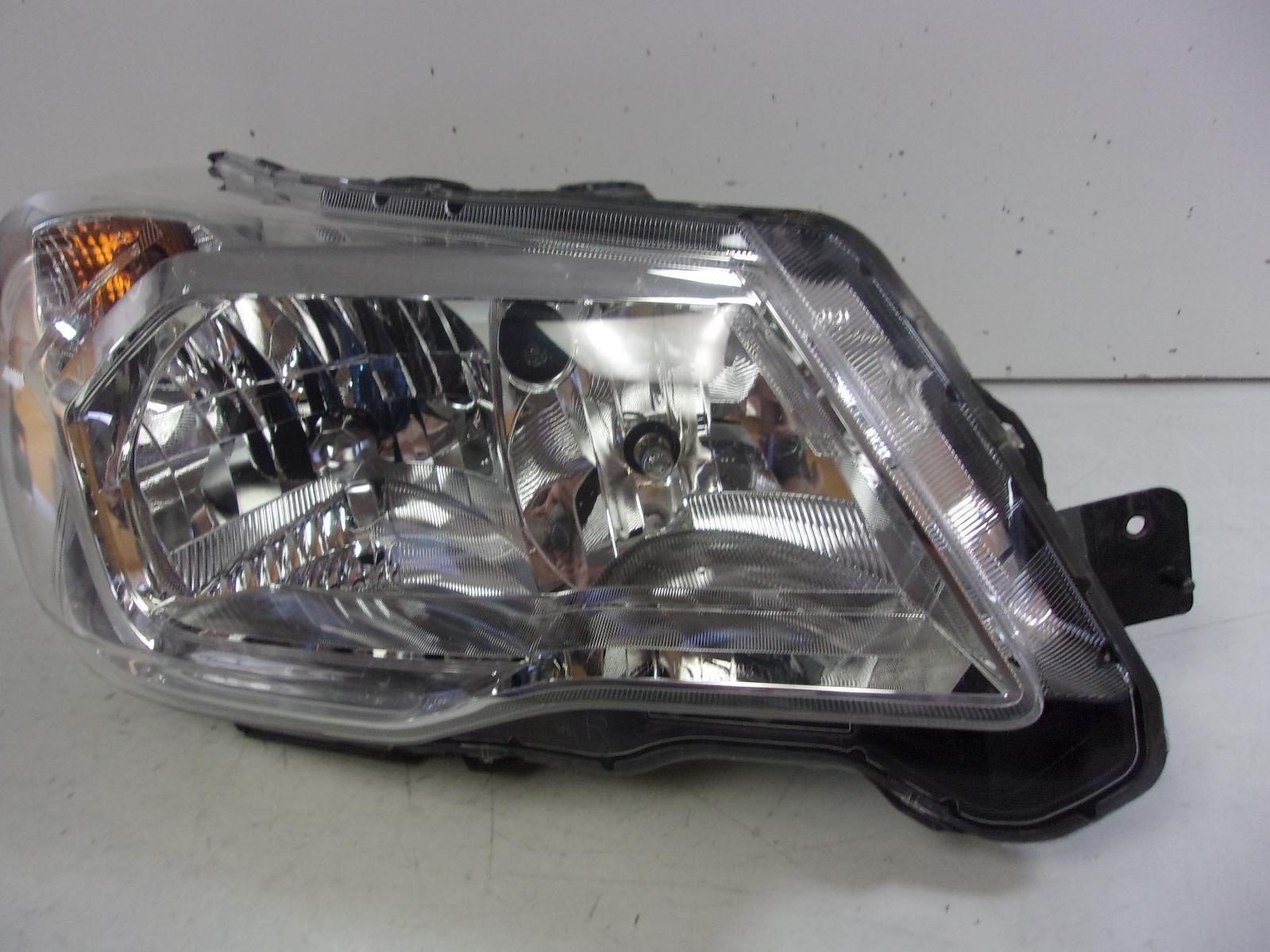 2014 2015 2016 Subaru Forester Passenger Rh Halogen Headlight OEM