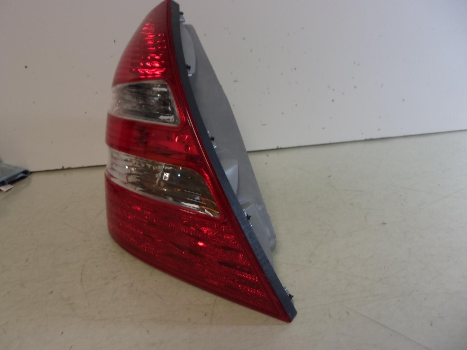 2003 2004 2005 2006 Mercedes E-Class Sedan Driver LH Tail Light OEM