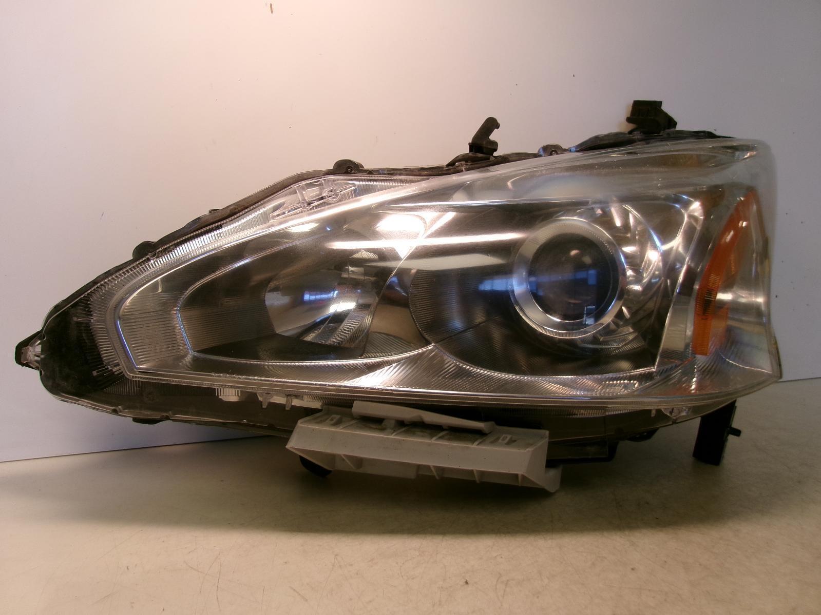 2014 2015 Nissan Altima Driver Lh Halogen Headlight OEM