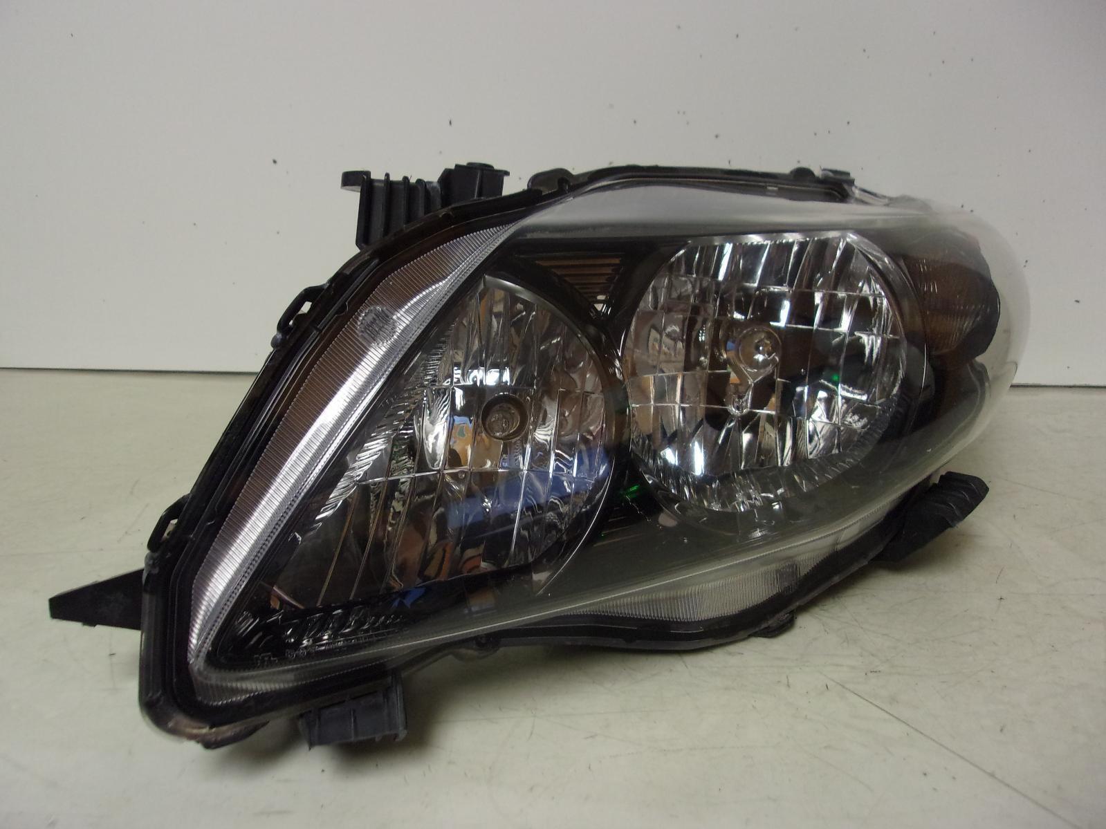 2009 2010 Toyota Corolla Driver Lh Halogen Black Trim Headlight OEM