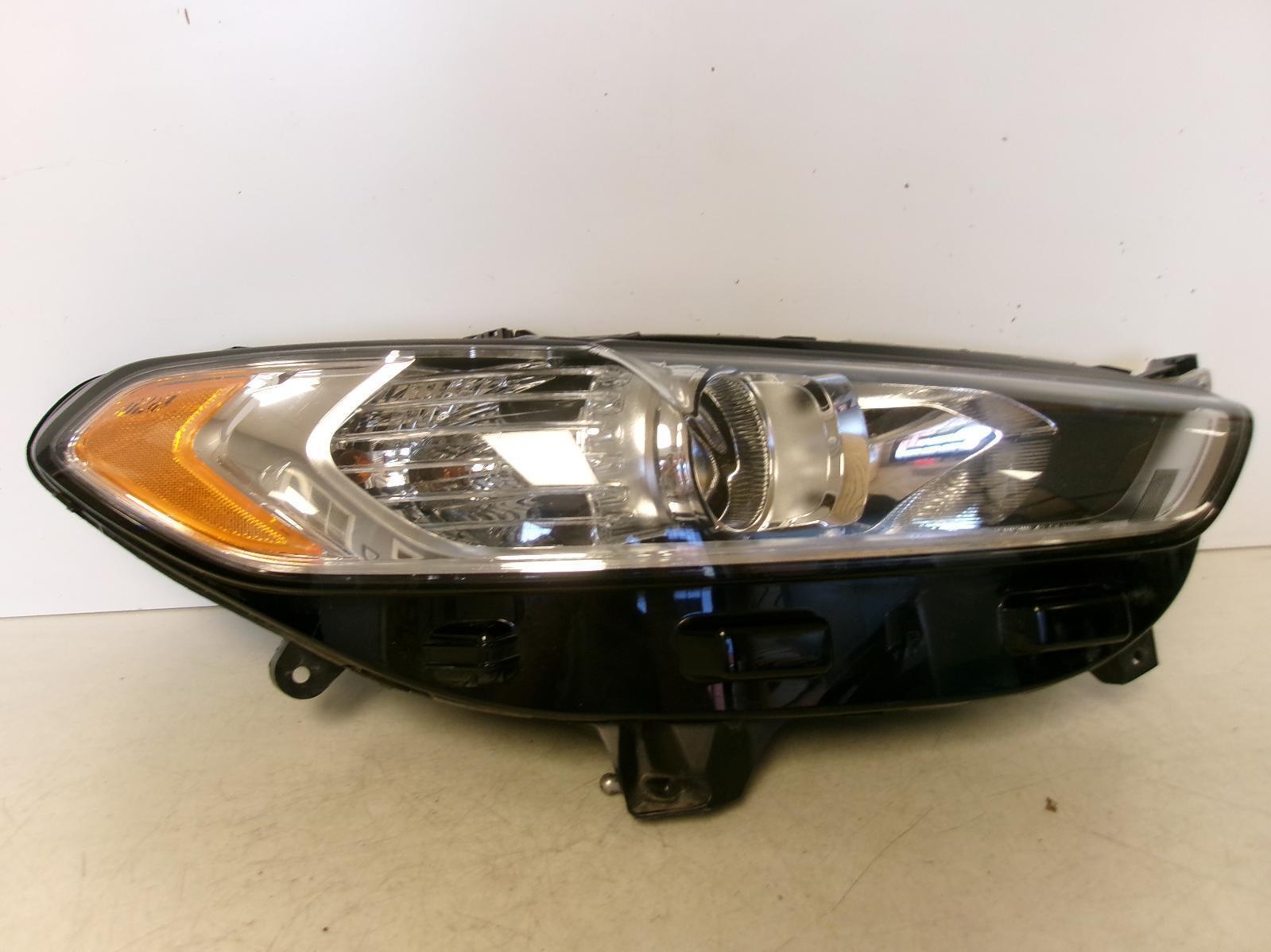 2013 2014 2015 2016 Ford Fusion Passenger Rh Halogen Headlight OEM