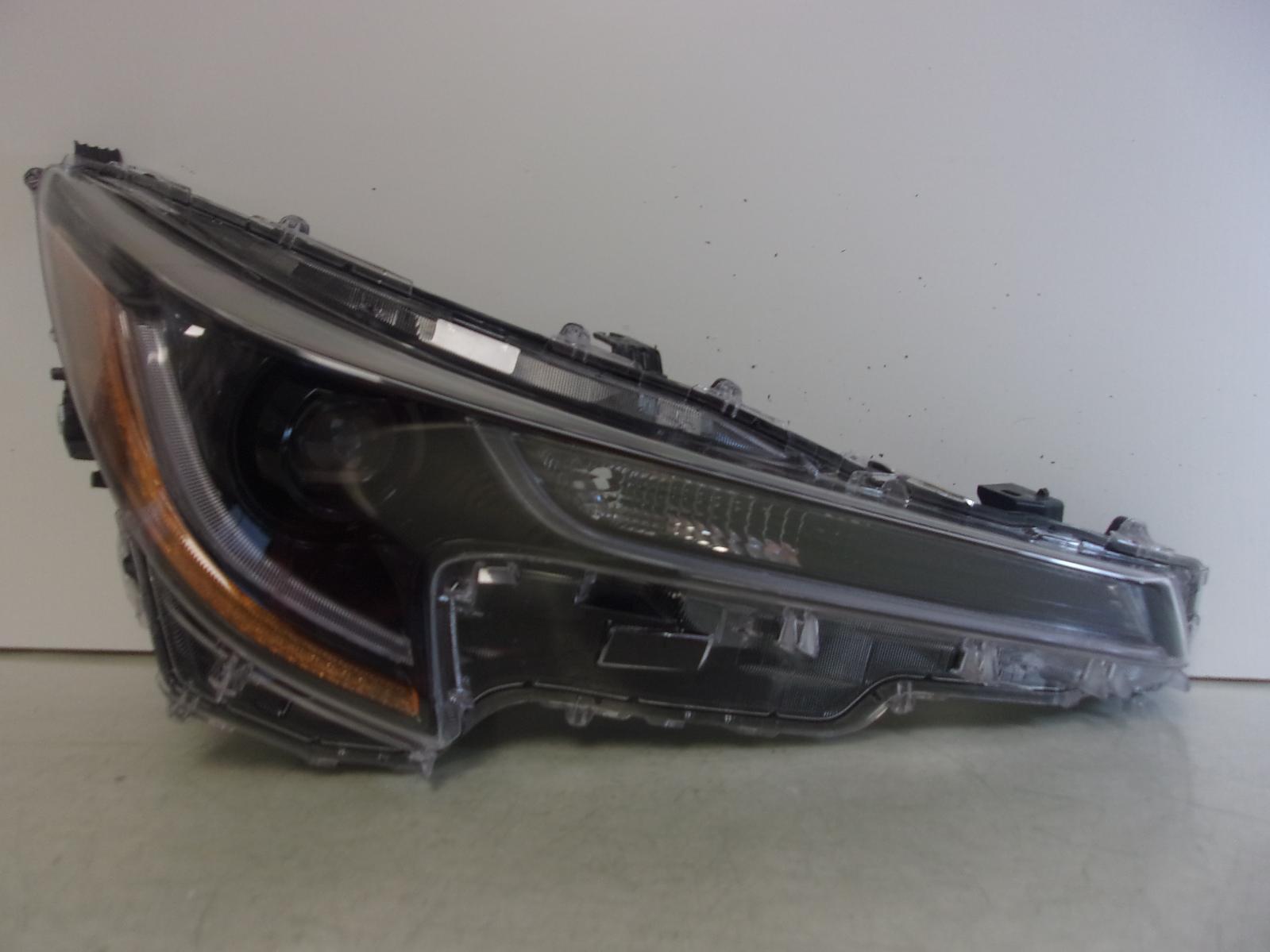 2020 2021 2022 Toyota Corolla Sedan Passenger RH Single Beam LED Headlight OEM