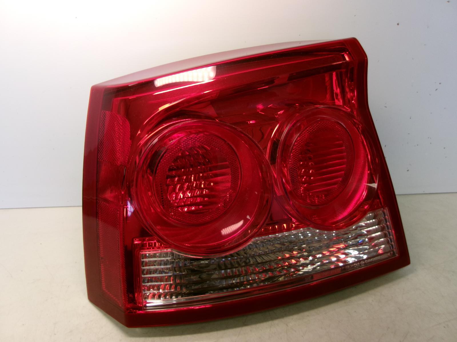 2009 2010 Dodge Charger Driver Lh Outer Quarter Panel Tail Light OEM