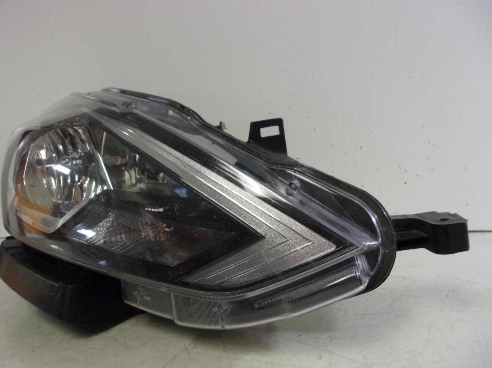 2016 2017 2018 2019 Nissan Sentra Passenger Rh Halogen Headlight OEM