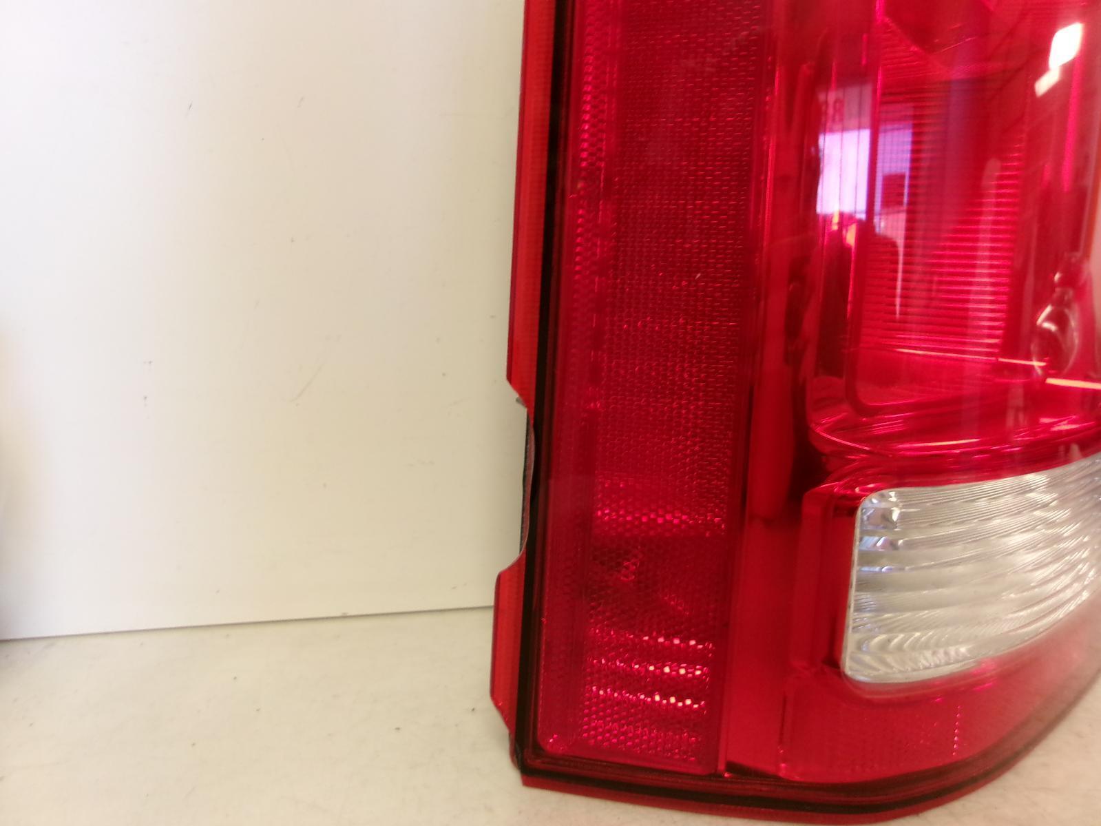 2009 - 2015 Honda Pilot Driver Lh Outer Quarter Panel Tail Light OEM