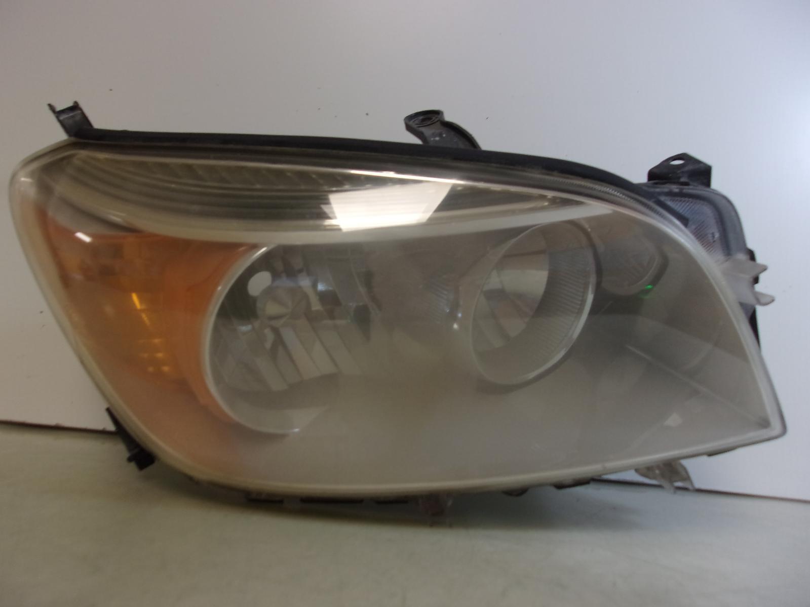 2006 2007 2008 Toyota Rav4 Passenger RH Halogen Headlight OEM