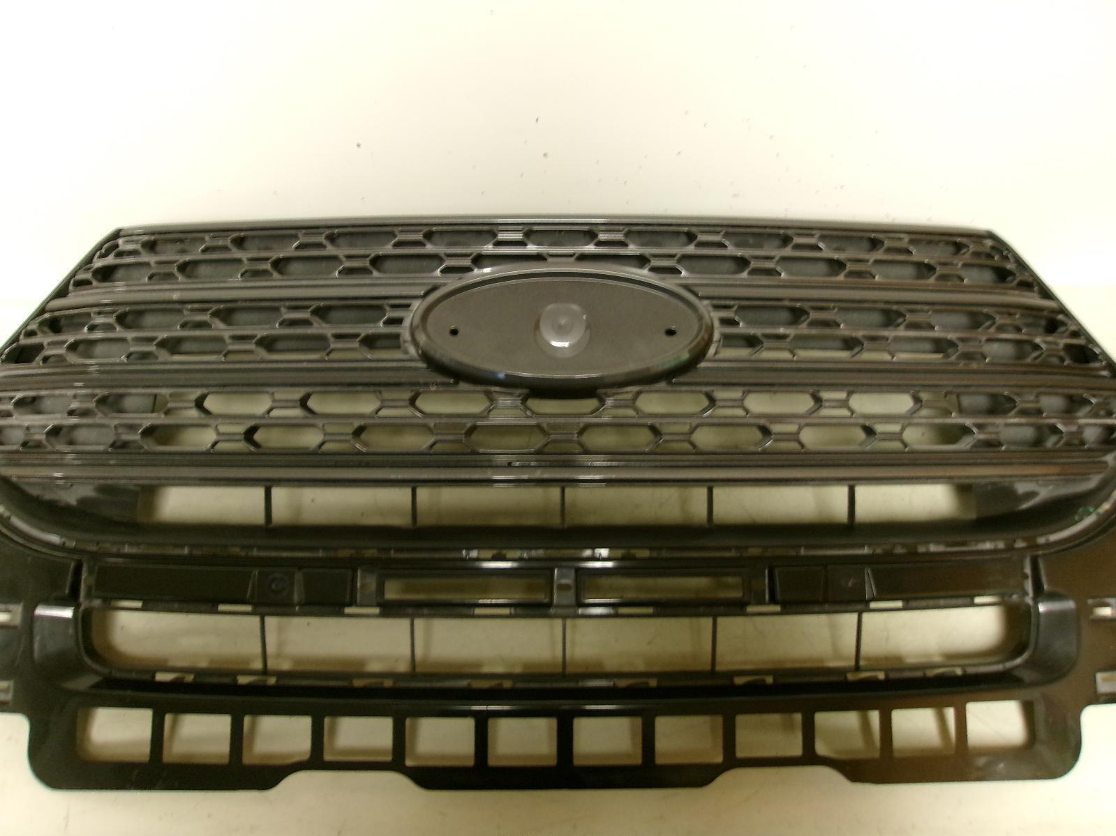 2021 2022 2023 Ford Explorer XLT Sport  Front Grille W/o Emblem Oem