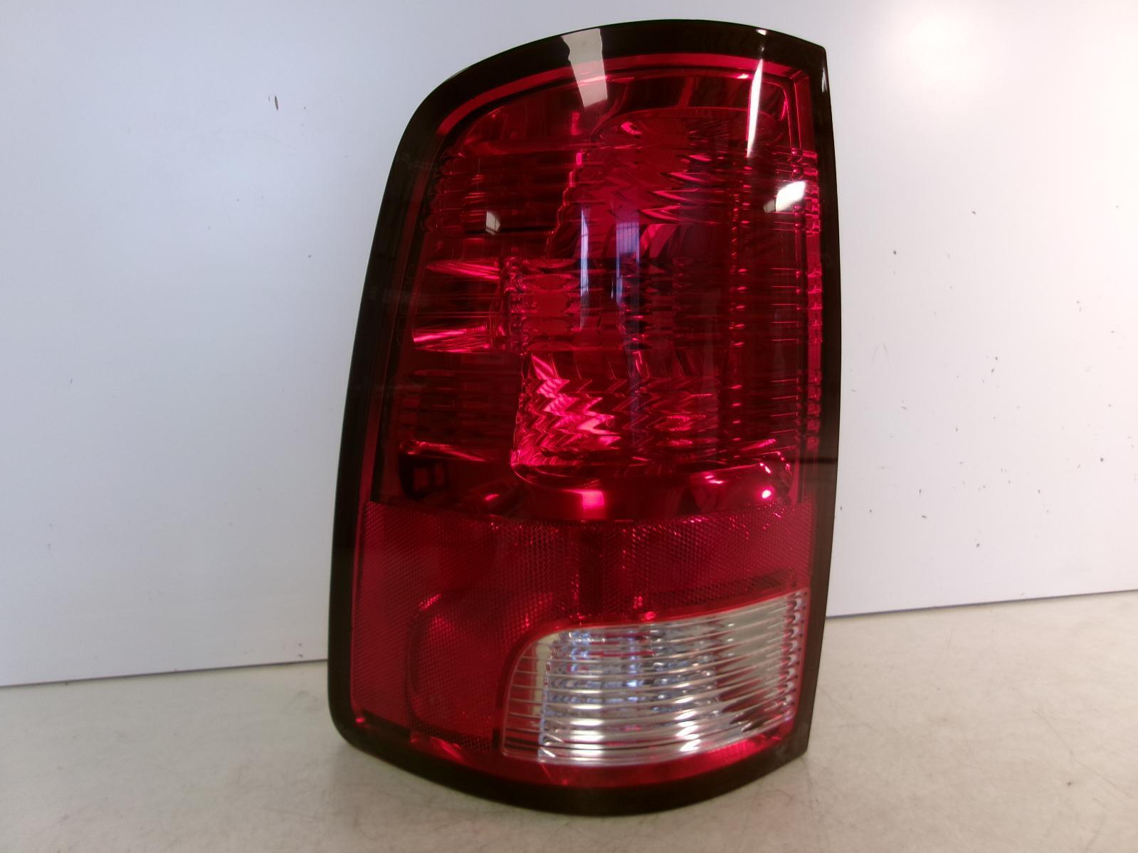 2009 - 2022 Dodge Ram 1500 / 2500 / 3500 Driver Lh Non-led Tail Light OEM