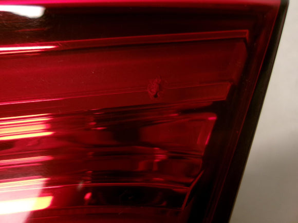 2015 2016 2017 Chrysler 200 Passenger Rh Inner Lid Led Tail Light OEM