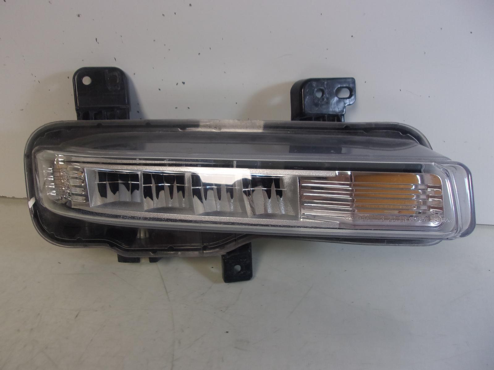 2020 2021 2022 2023 Ford Explorer Passenger RH LED Fog Light OEM