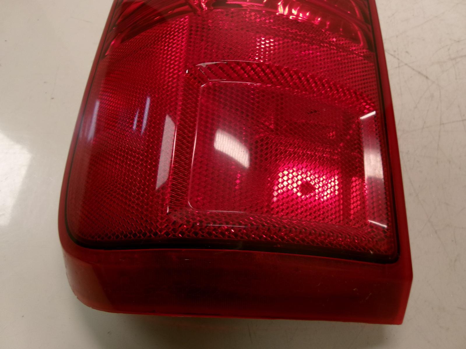 2008 - 2016  Ford F250sd F350sd Driver Lh Outer Incandescent Tail Light OEM