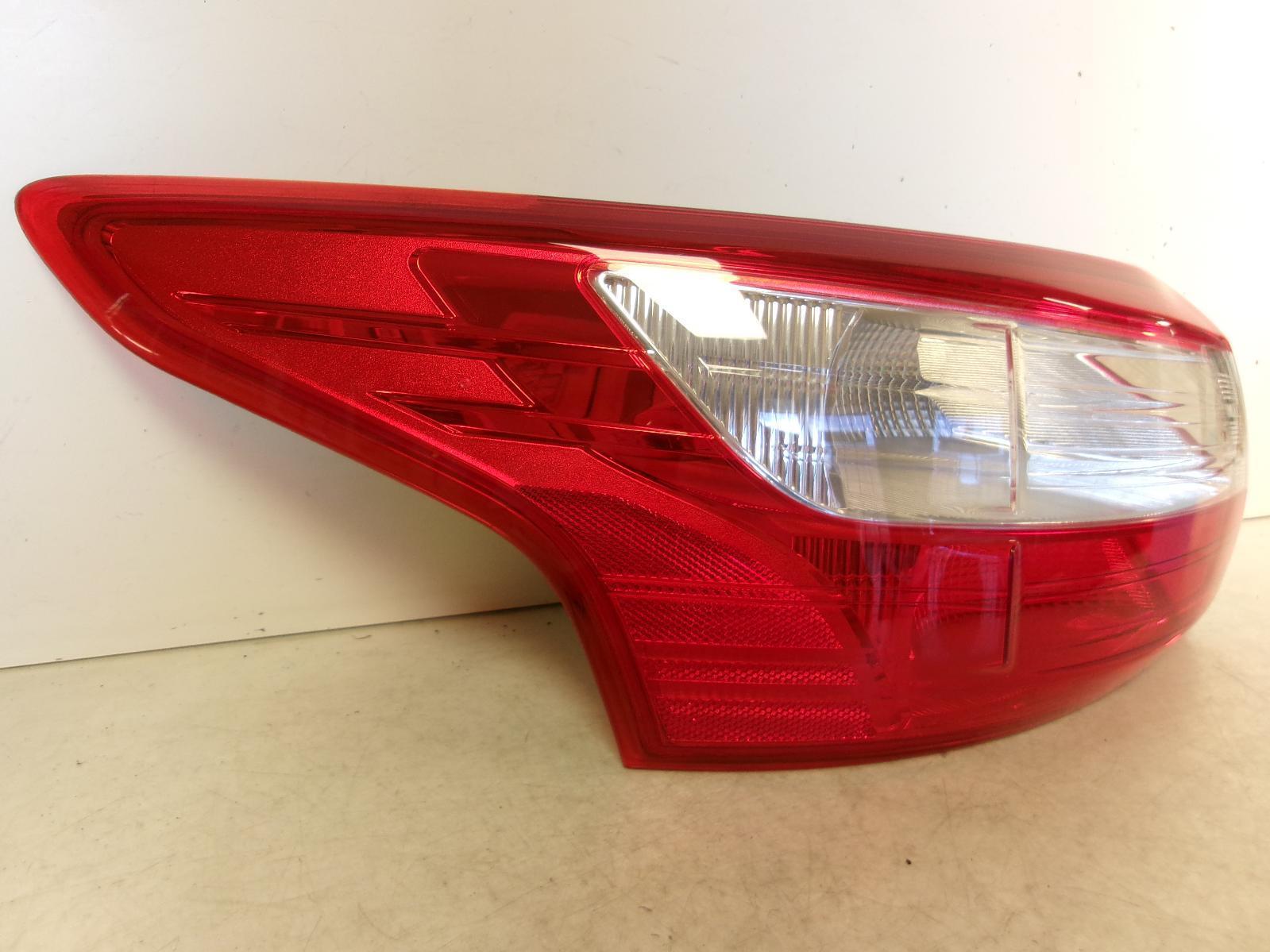 2012 2013 2014 Ford Focus Sedan Driver Lh Outer Quarter Panel Tail Light OEM - 0