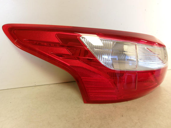 2012 2013 2014 Ford Focus Sedan Driver Lh Outer Quarter Panel Tail Light OEM