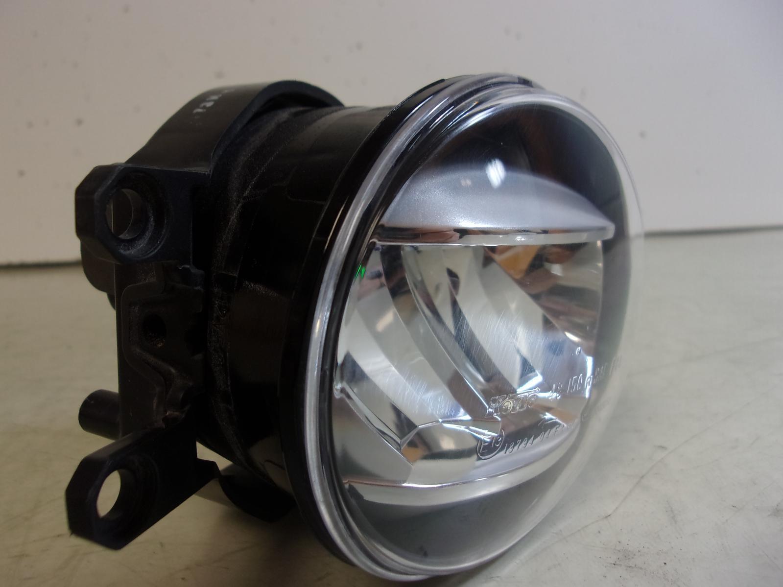 2014 - 2023 Lexus Toyota Passenger Rh Lower Led Fog Light OEM