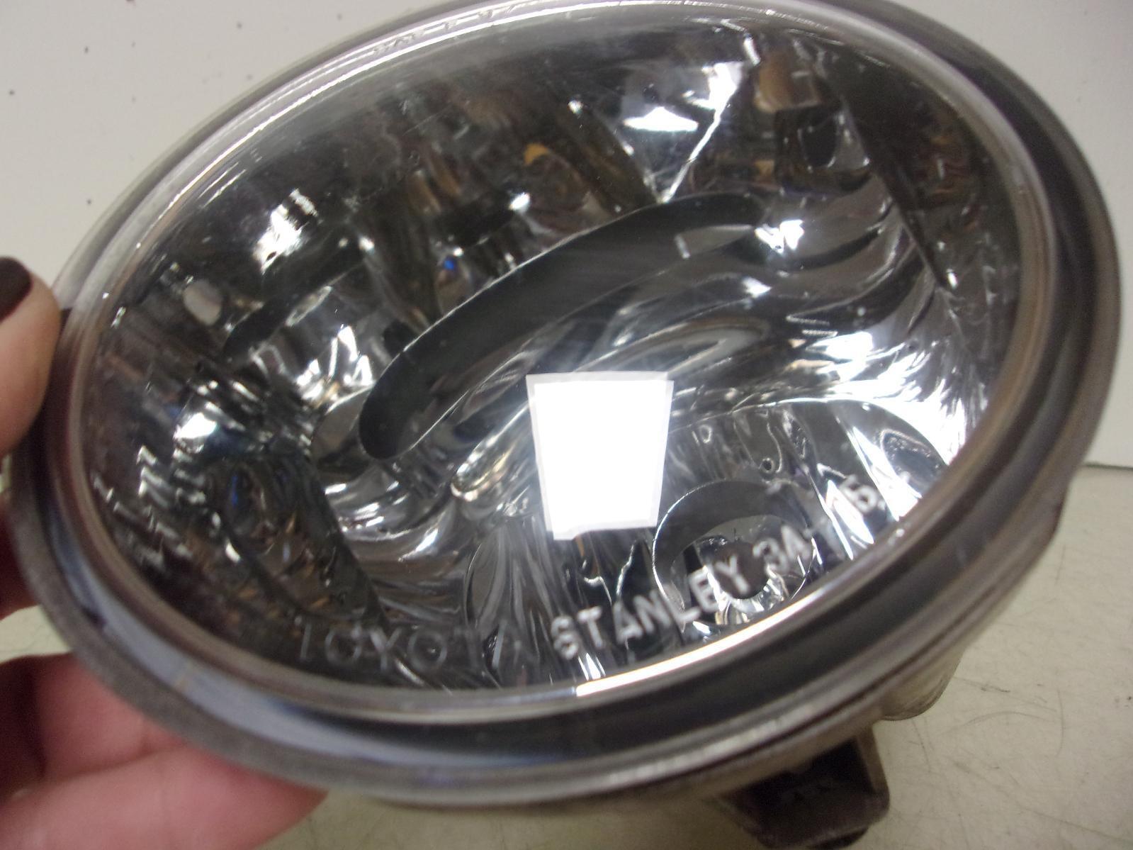 2001 - 2007 Toyota Sequoia / 2003 - 2006 Tundra Driver LH Fog Light OEM