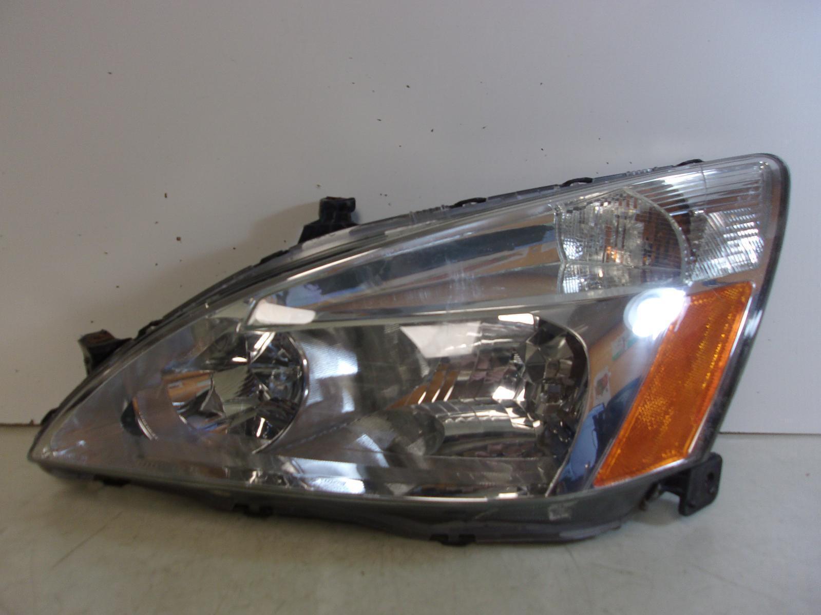 2003 2004 2005 2006 2007 Honda Accord Driver LH Halogen Headlight OEM