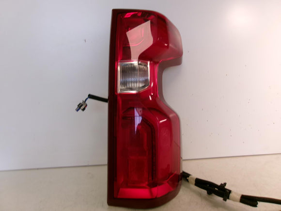 2020 2021 2022 2023 Chevrolet Silverado 2500 Passenger Rh Led Tail Light OEM