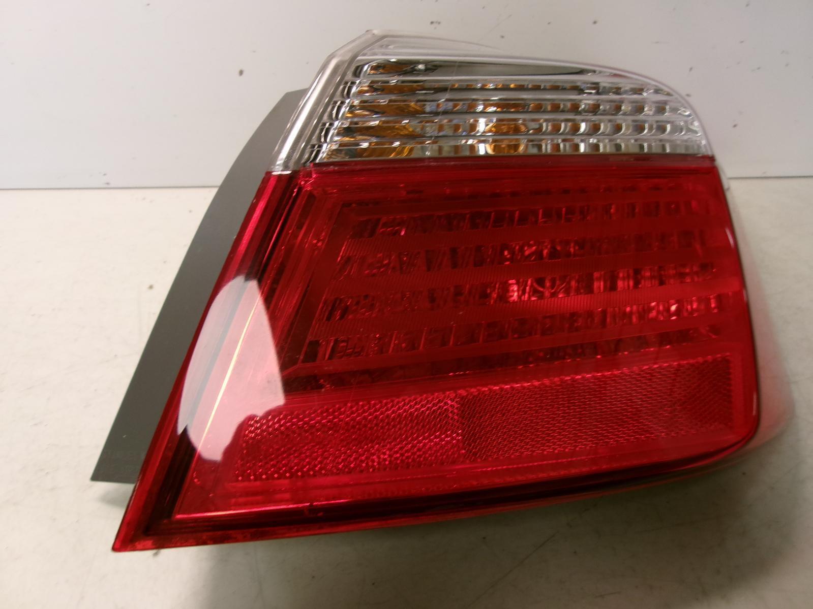 2013 2014 2015 Honda Accord Sedan Passenger Rh Outer Tail Light OEM