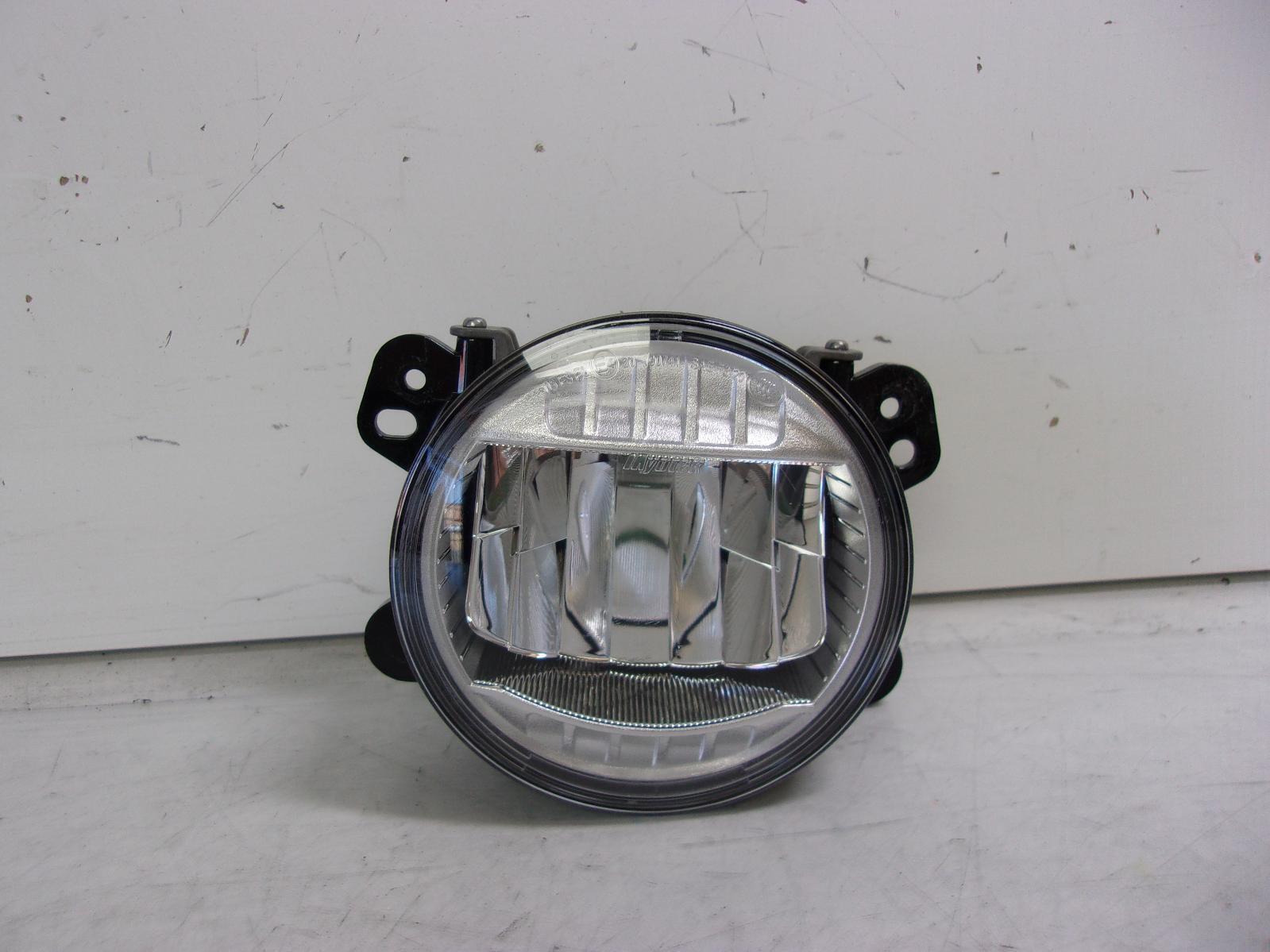 2020 2021 2022 Jeep Wrangler / Gladiator Lh = Rh LED Fog Light OEM