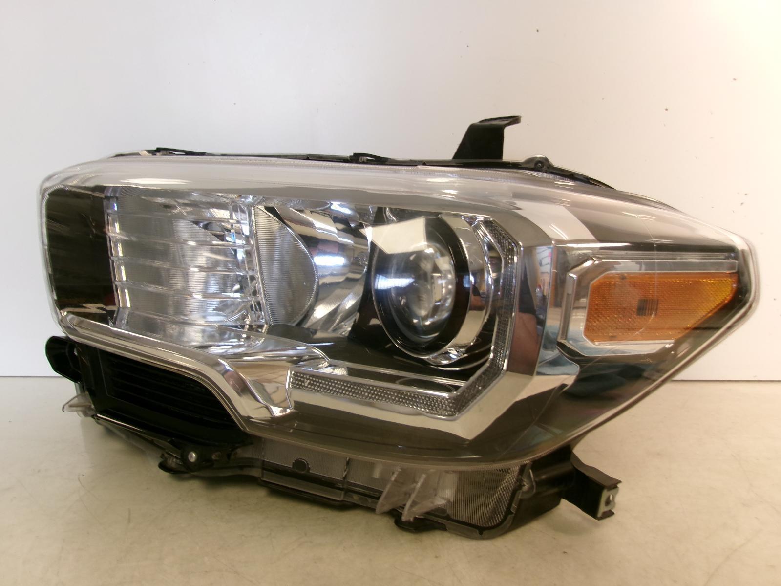 2017 2018 2019 Toyota Tacoma Driver Lh Halogen Headlight W/ Led OEM