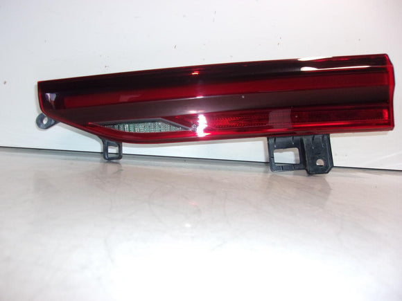 2020 2021 Bmw X6 Rh Passenger Inner Lid Mounted Tail Light OEM