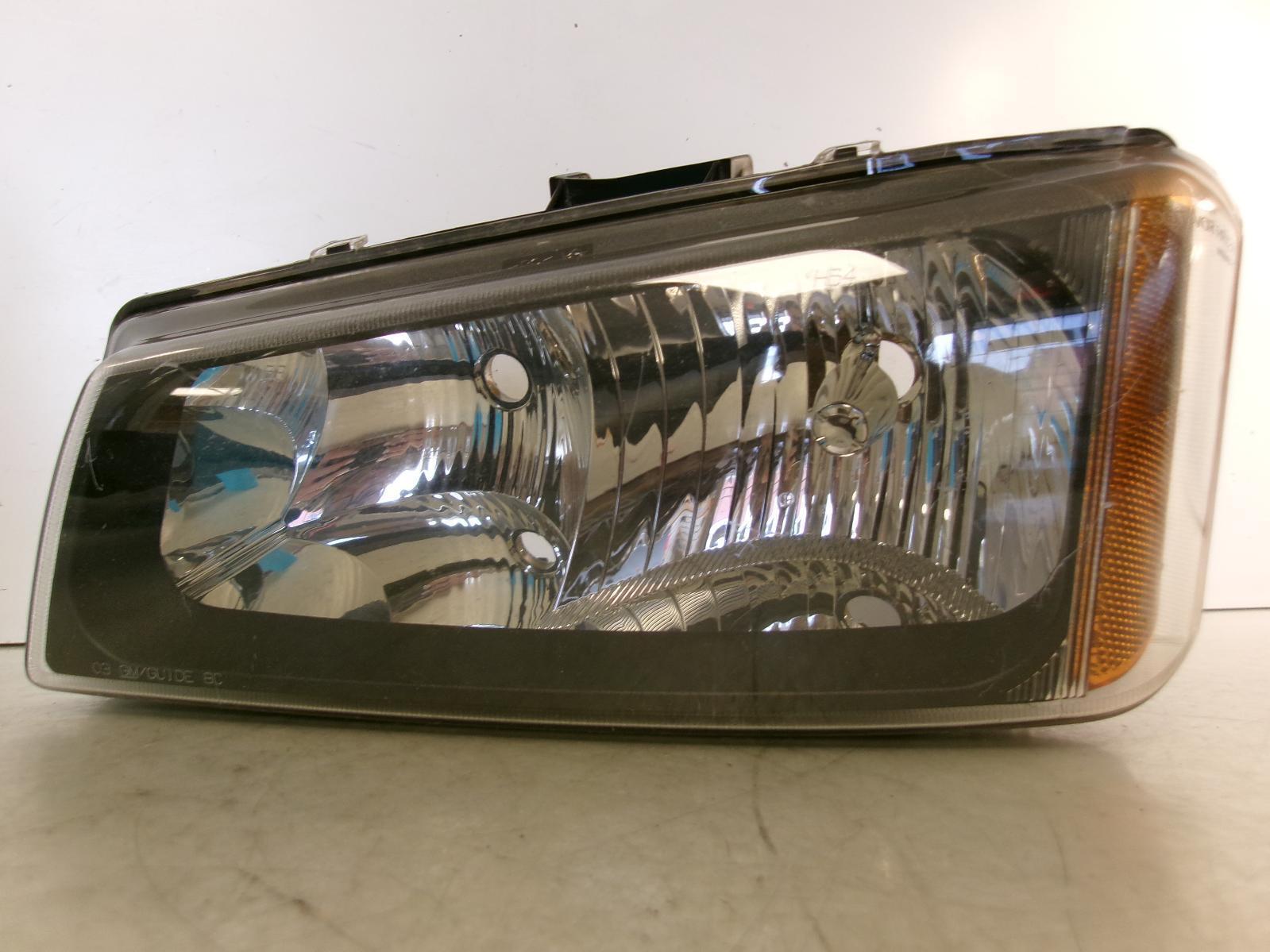 CHEVROLET SILVERADO 1500 PICKUP L Headlamp L. 05 06