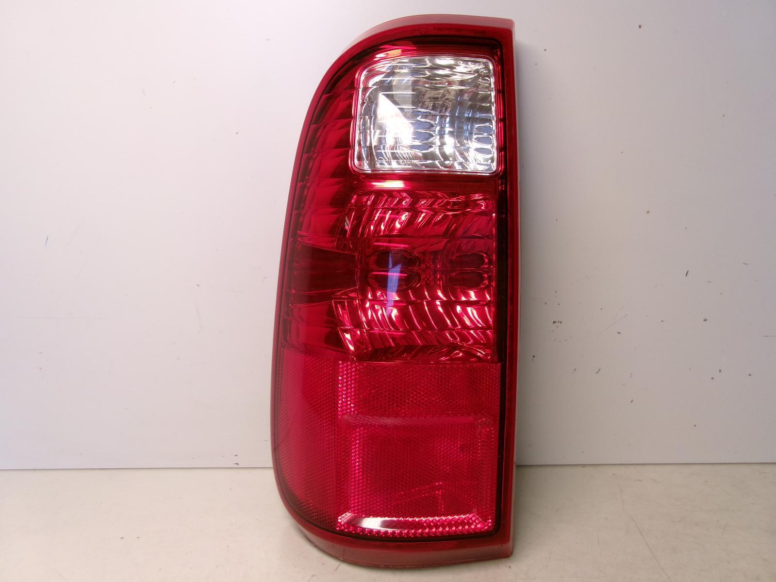 2013 2014 2015 2016 Ford F250 Driver Lh Incandescent Outer Tail Light OEM