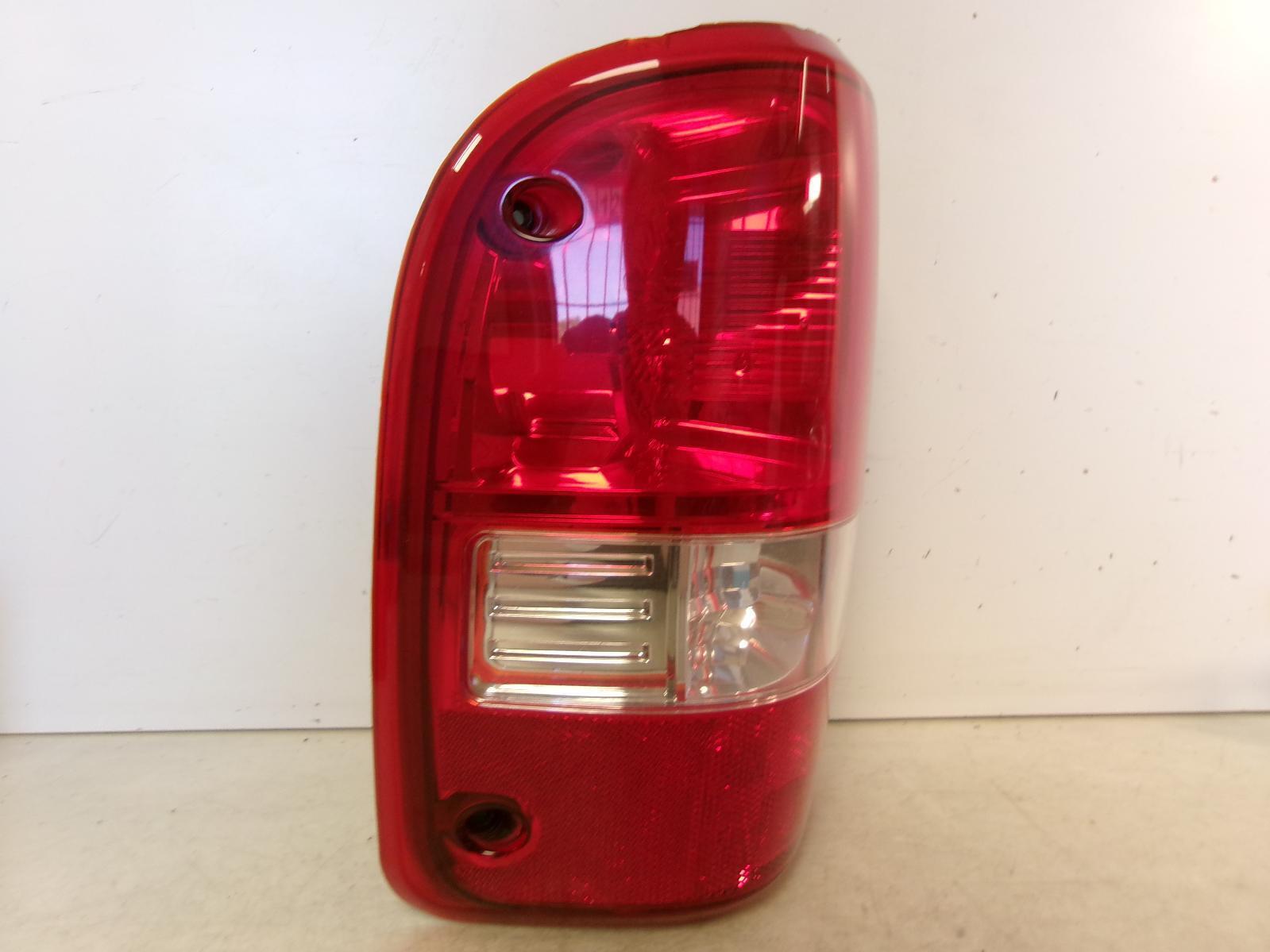 2008 2009 2010 2011 Ford Ranger Driver Lh Outer Quarter Panel Tail Light OEM