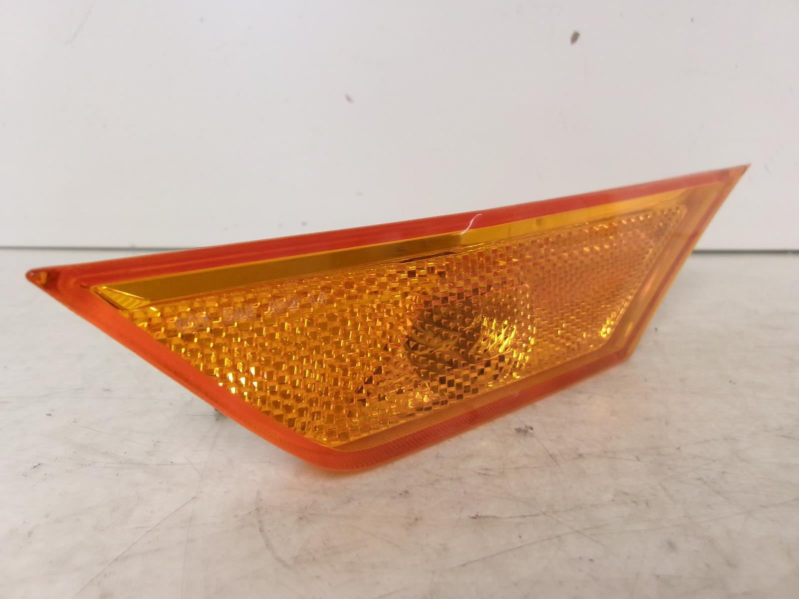 2016 - 2021 Honda Civic Driver Lh Fender Turn Signal Marker Light OEM - 0