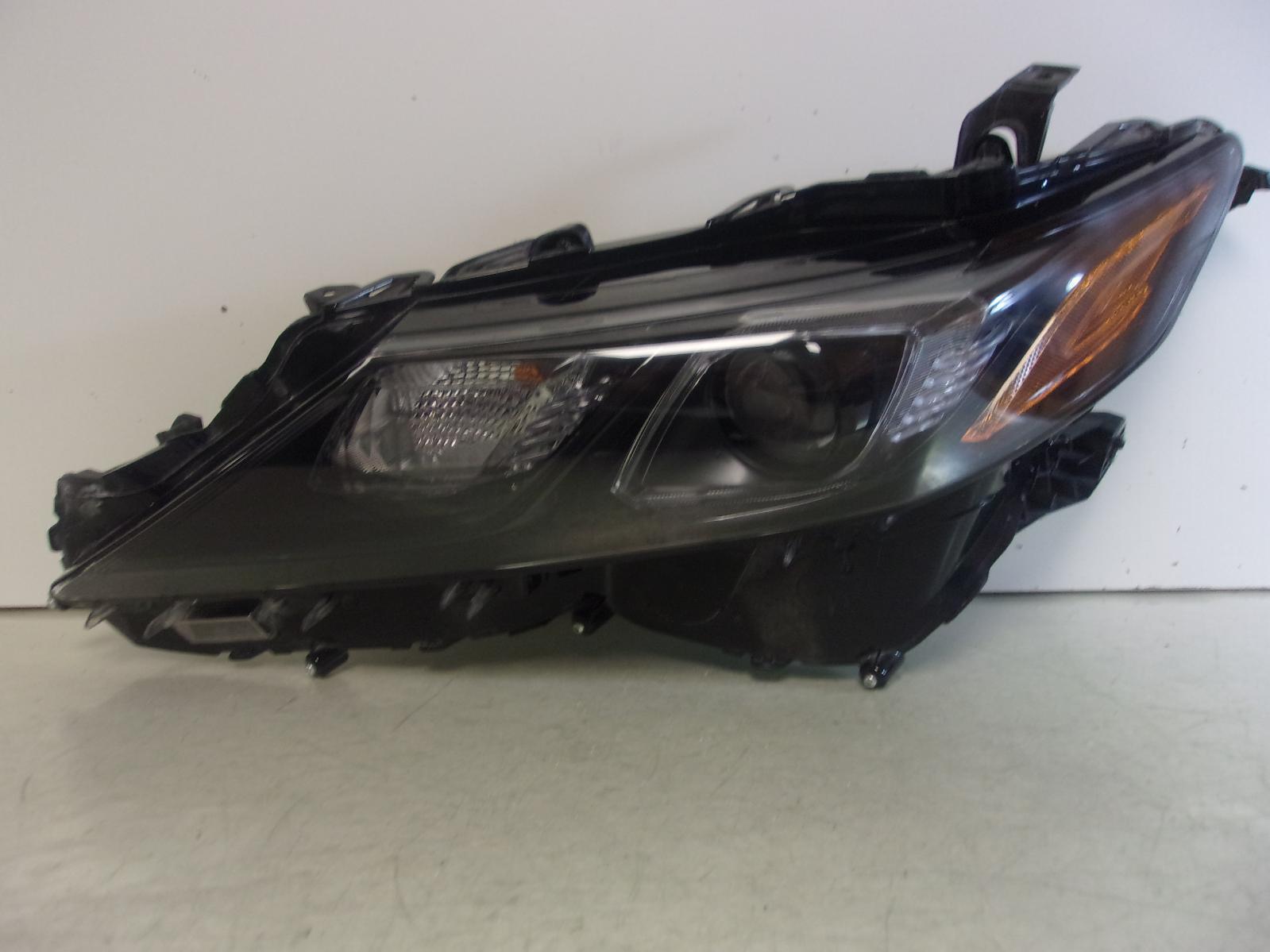 2021 2022 2023 Toyota Camry Driver LH Bi-LED Headlight w/ Black Trim OEM