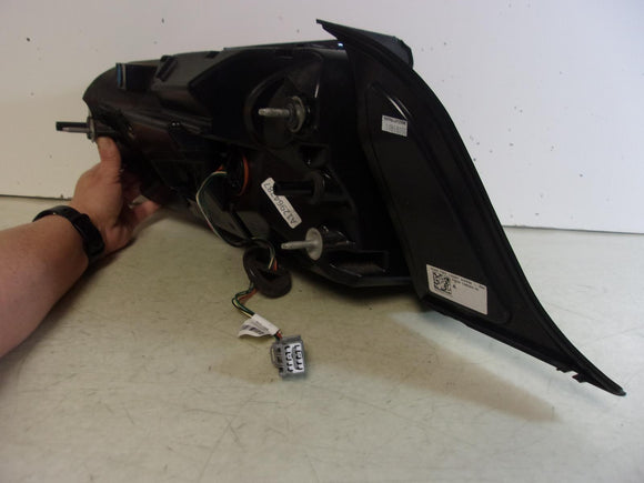 2015 2016 2017 2018 Ford Mustang Passenger RH LED Tail Light OEM