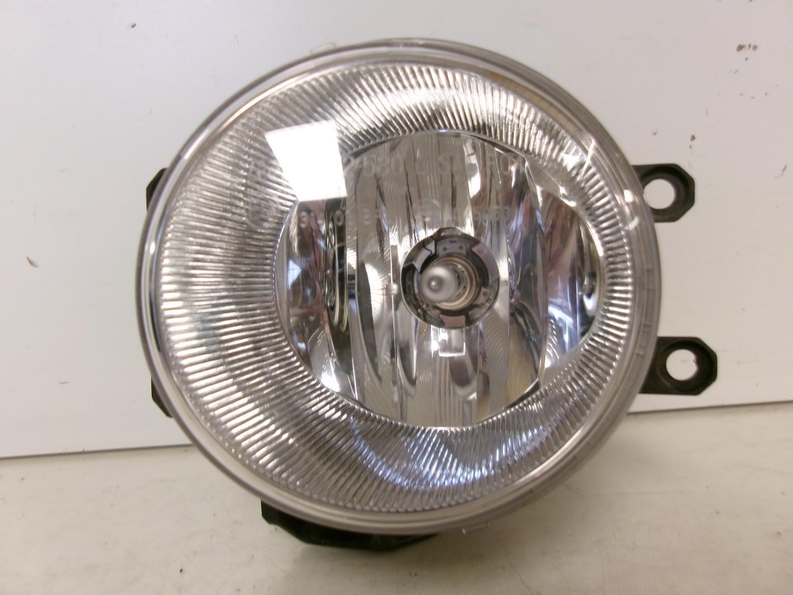 2014 Lexus Is250 Is350 Driver Lh Halogen Lower Fog Light OEM - 0