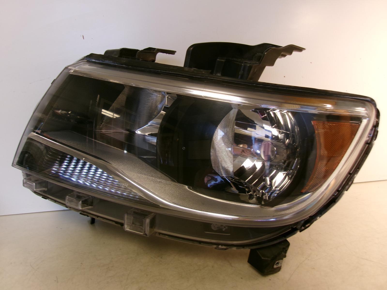 2015 -2022 Chevrolet Colorado Driver Lh Halogen Headlight OEM