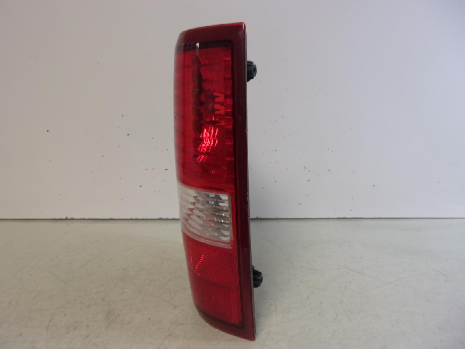 2004 2005 2006 2007 2008 Ford F150 Driver LH Styleside Tail Light OEM