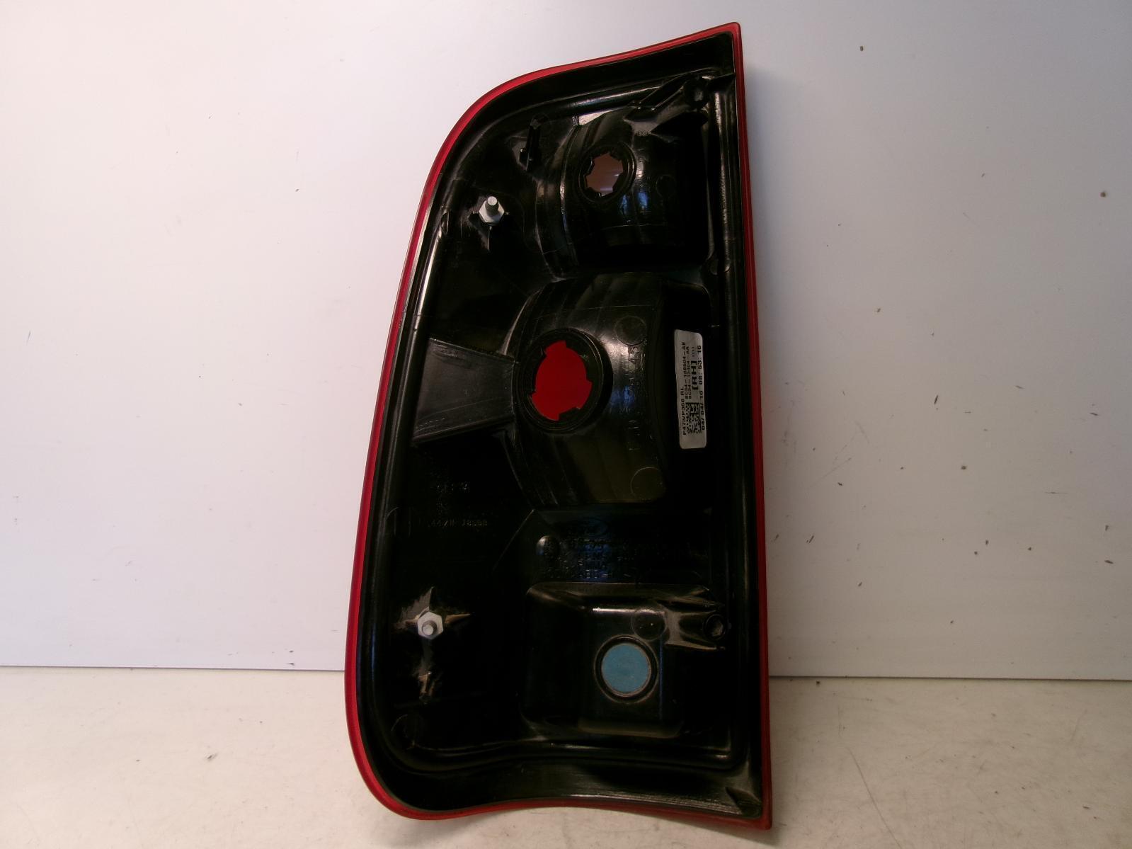 2013 2014 2015 2016 Ford F250sd F250 Passenger Rh Outer Tail Light OEM