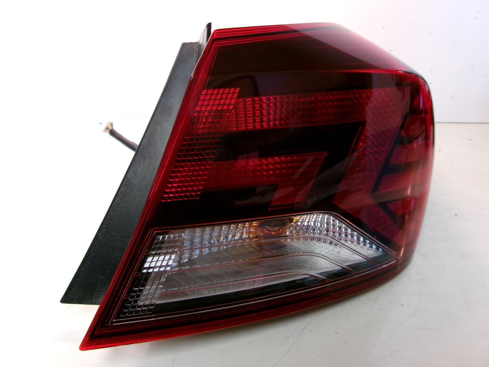 2019 2020 Hyundai Elantra Sedan Passenger Rh Outer Incandescent Tail Light OEM