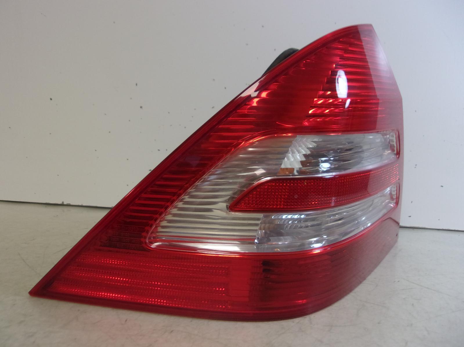 2005 2006 2007 Mercedes C-Class Sedan Driver LH Tail Light OEM - 0