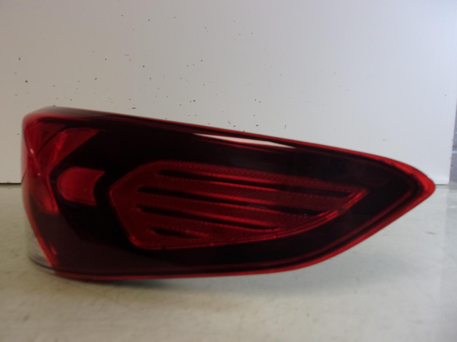 2018 2019 Hyundai Sonata Passenger RH Quarter Panel Tail Light w/o LED OEM