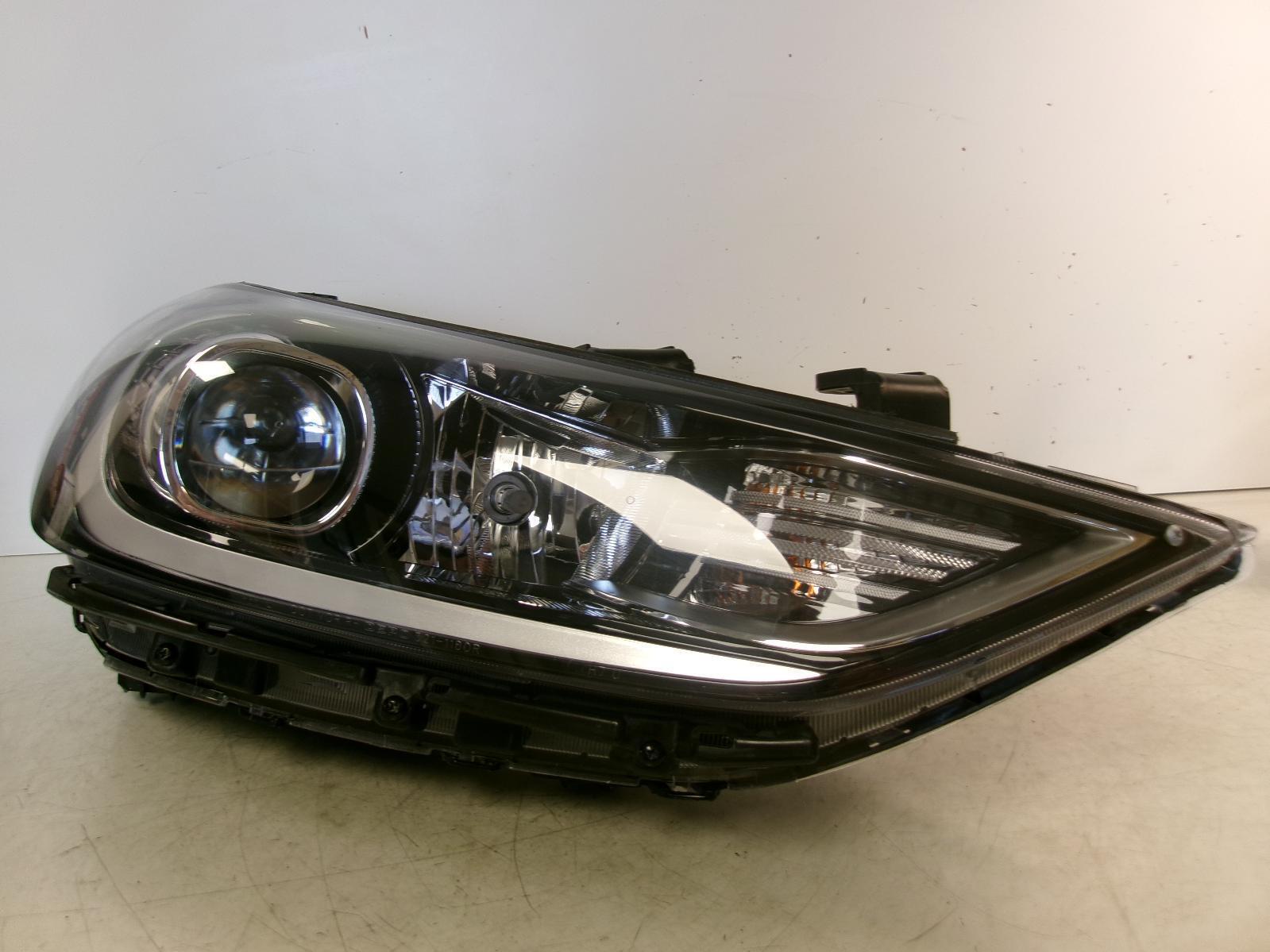 Fits 2017 2018 Hyundai Elantra Passenger Rh Halogen Headlight DEPO - 0