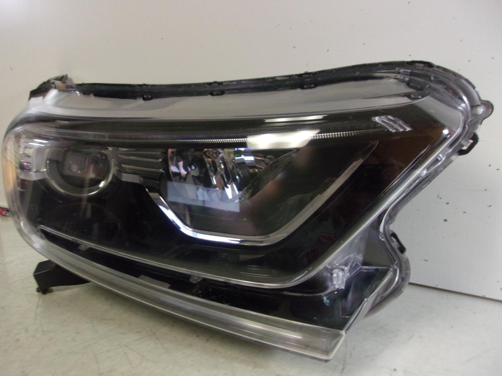 2017 2018 2019 2020 2021 2022 Honda Cr-v Passenger Rh Halogen Headlight OEM