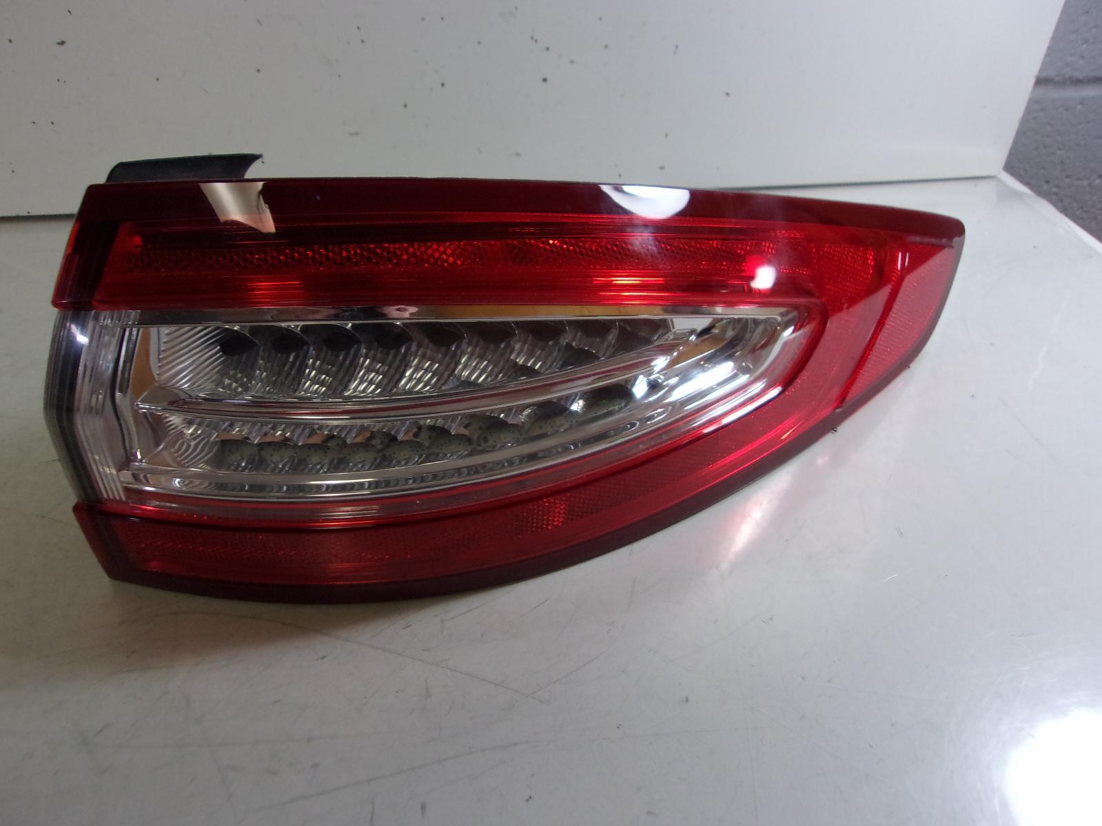 2013-2016 Ford Fusion Passenger Rh Quarter Panel Led Tail Light OEM