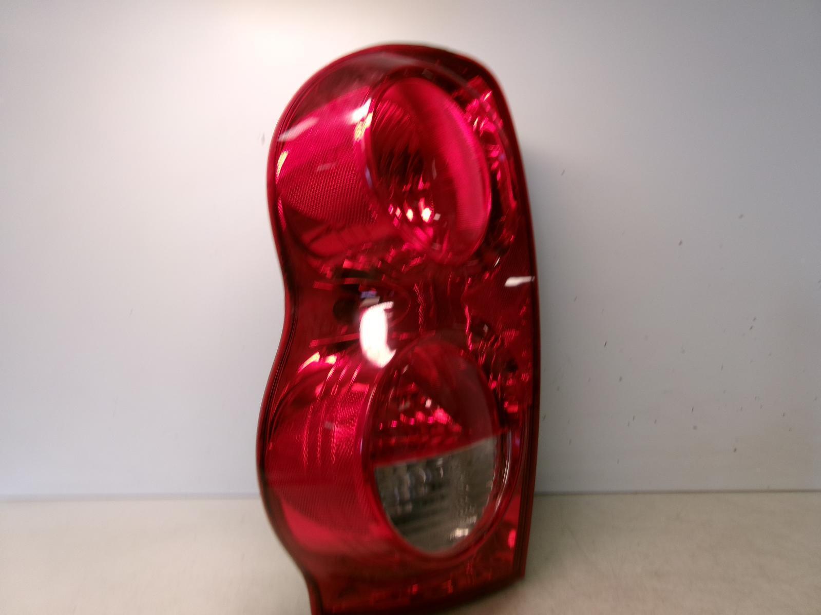 2004 - 2009 Dodge Durango Driver Lh Outer Tail Light OEM