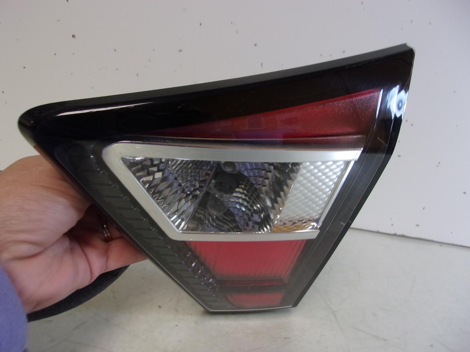 2017 2018 Ford Escape Passenger Rh Liftgate Mounted Tail Light OEM